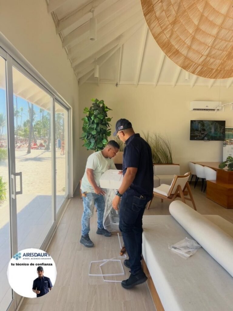 Mini split inverter instalado por Aires Daury en una villa de Punta Cana